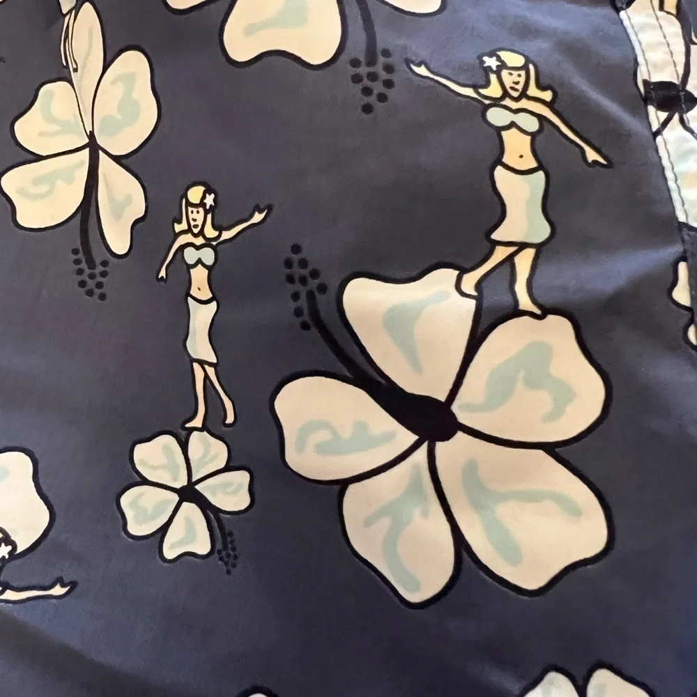 NWOT Vineyard Vines blue Hawaii Hulu floral swim trunks w/ storage pouch